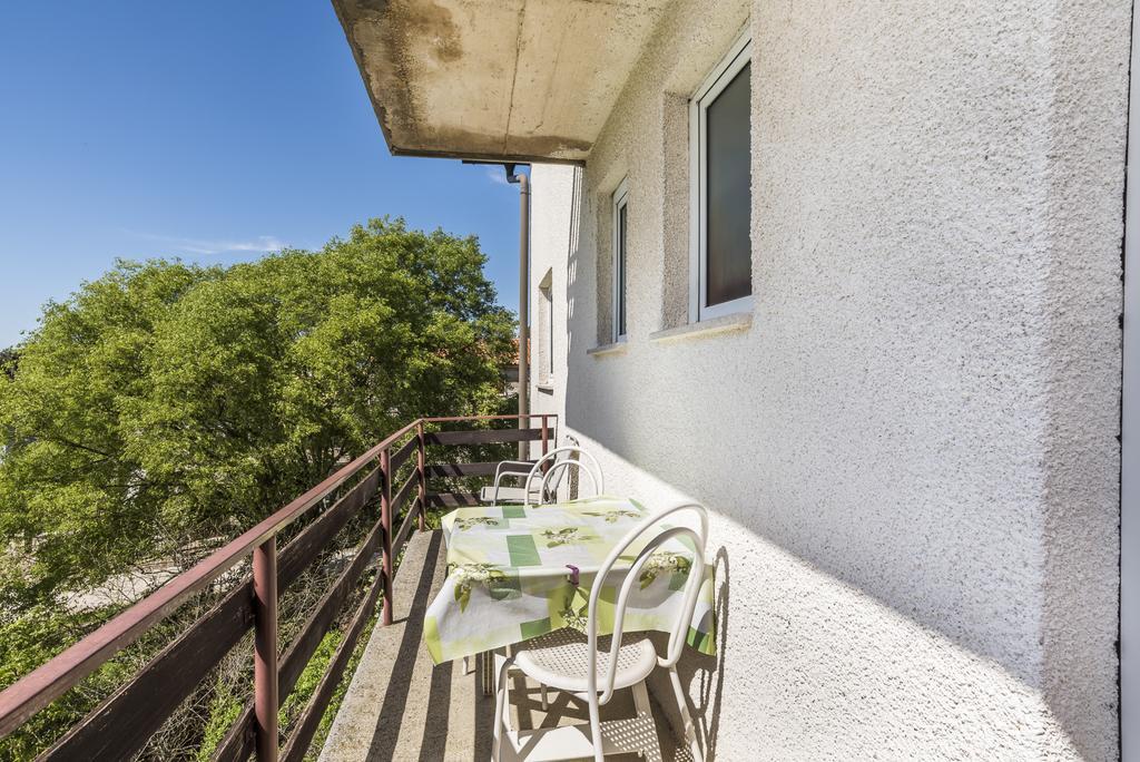 Studios Kastel Buje Bagian luar foto